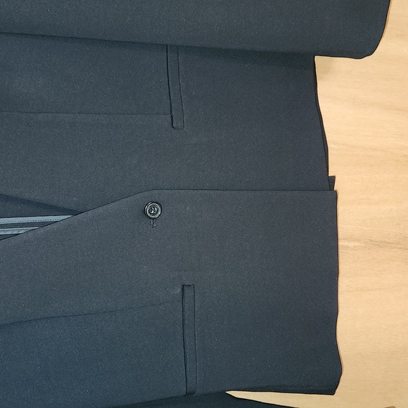 Ladies Collar-less Black Blazer from Calvin Klein - Picture 4 of 5